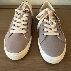 New Taos Women's Z Soul Sneakers